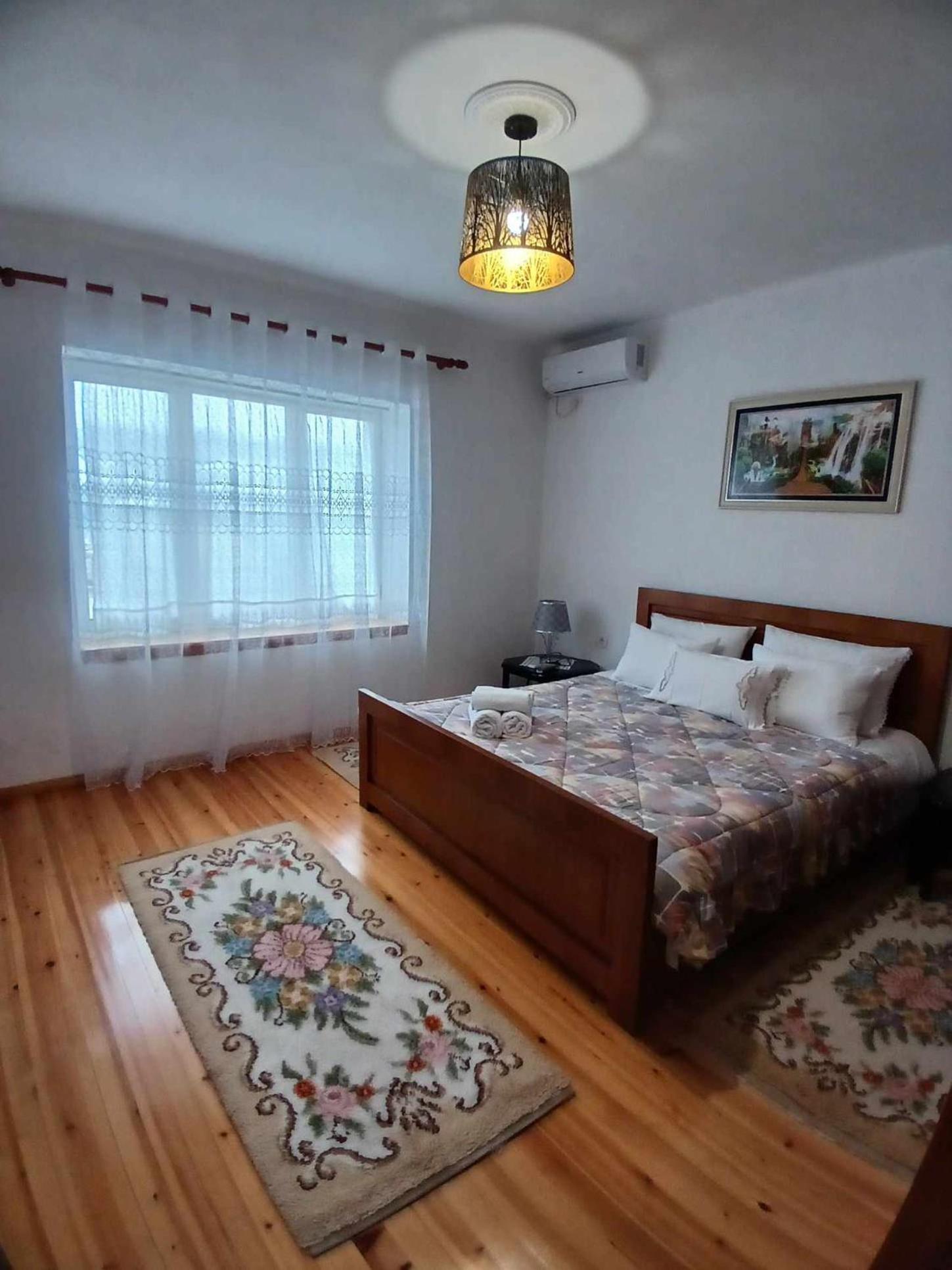 Eniguesthouse Gjirokastër 外观 照片