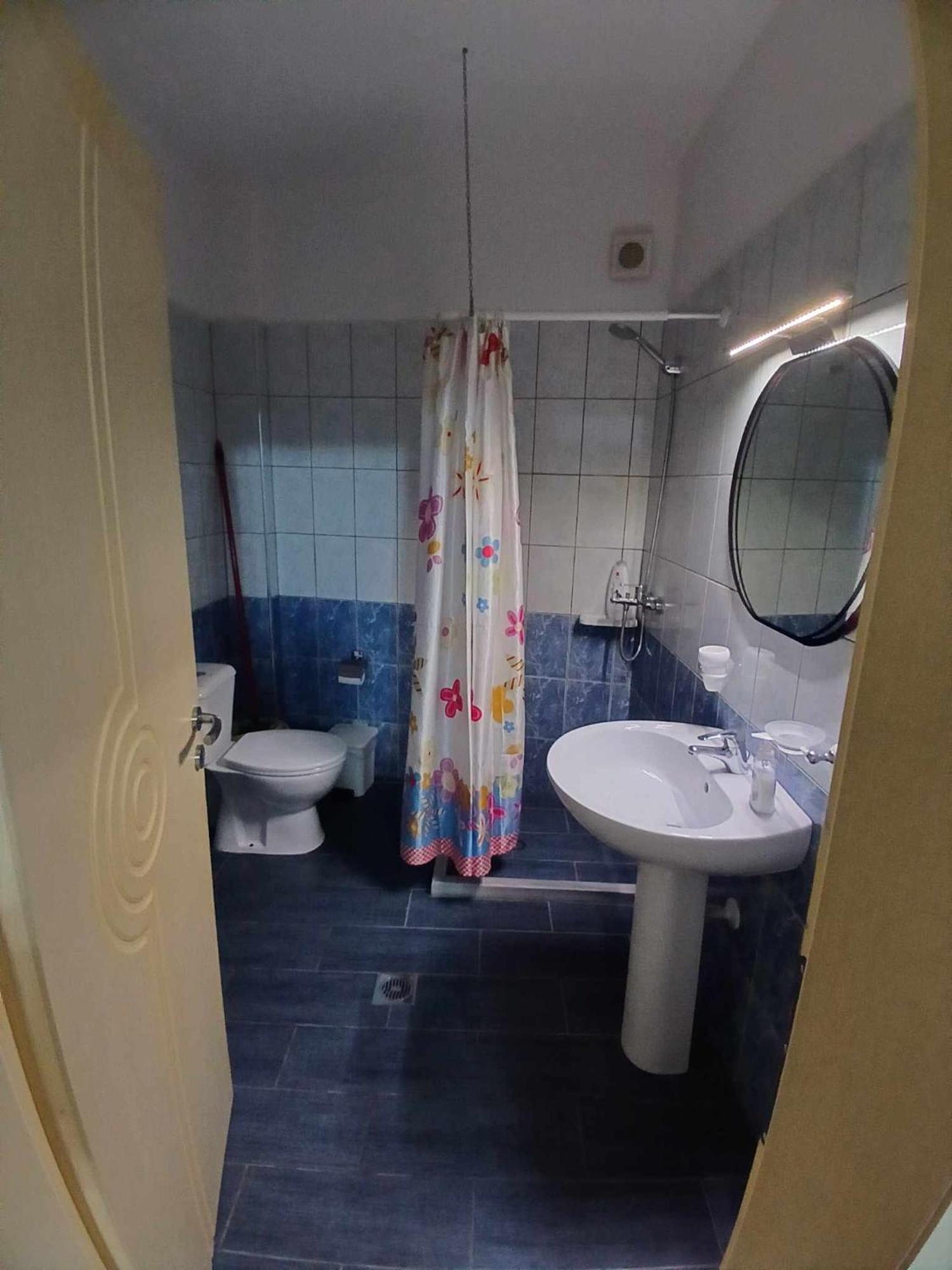 Eniguesthouse Gjirokastër 外观 照片