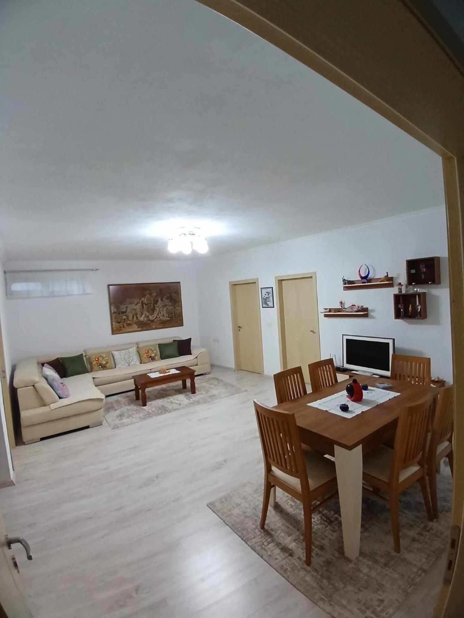 Eniguesthouse Gjirokastër 外观 照片