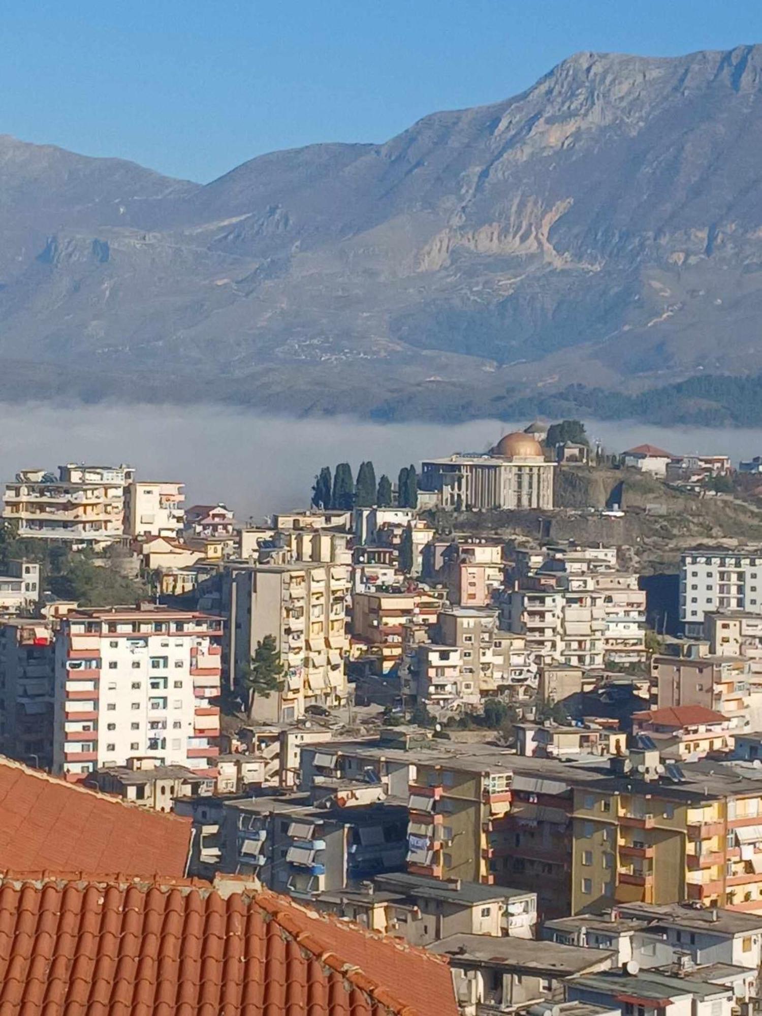 Eniguesthouse Gjirokastër 外观 照片