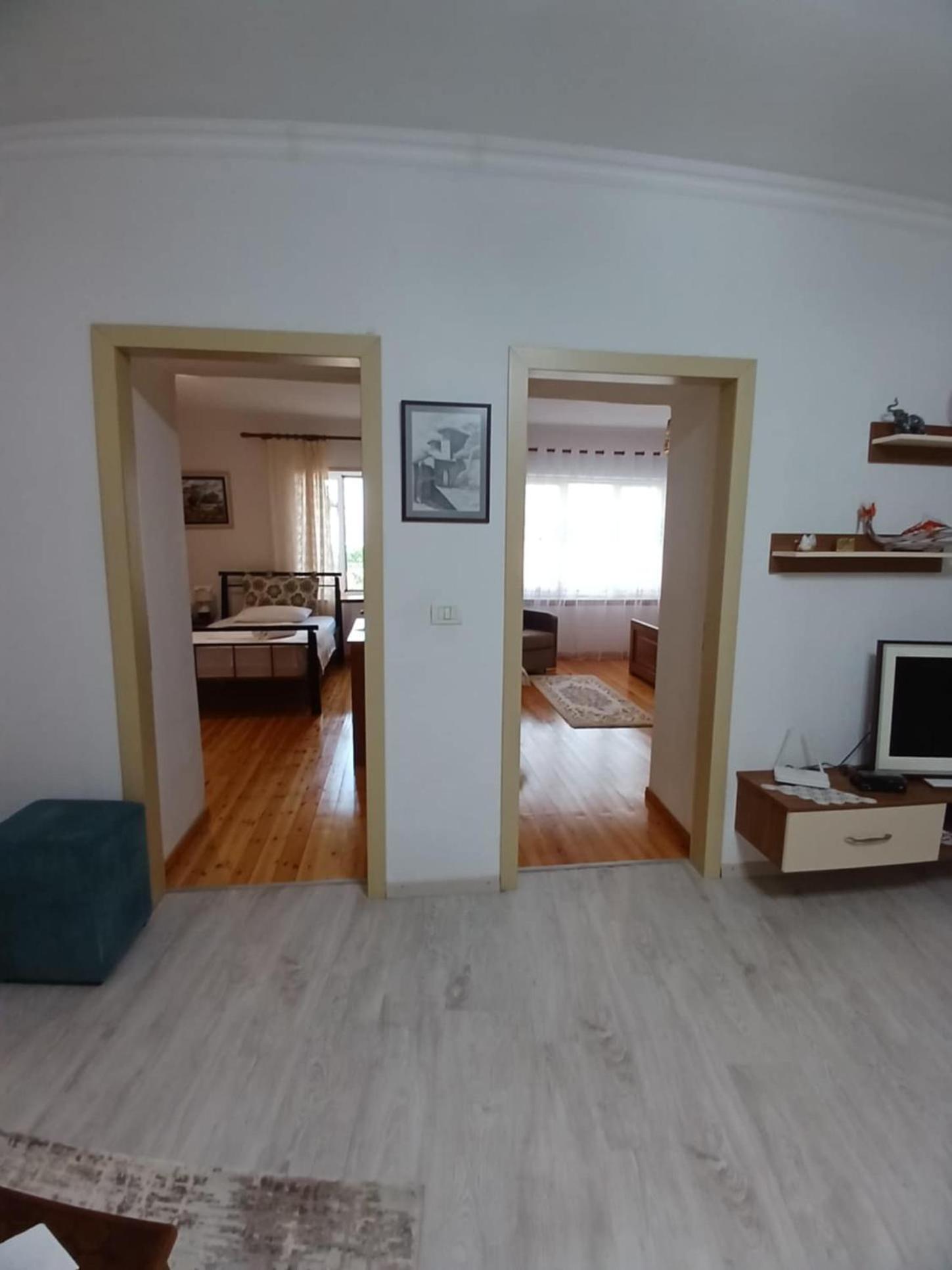 Eniguesthouse Gjirokastër 外观 照片