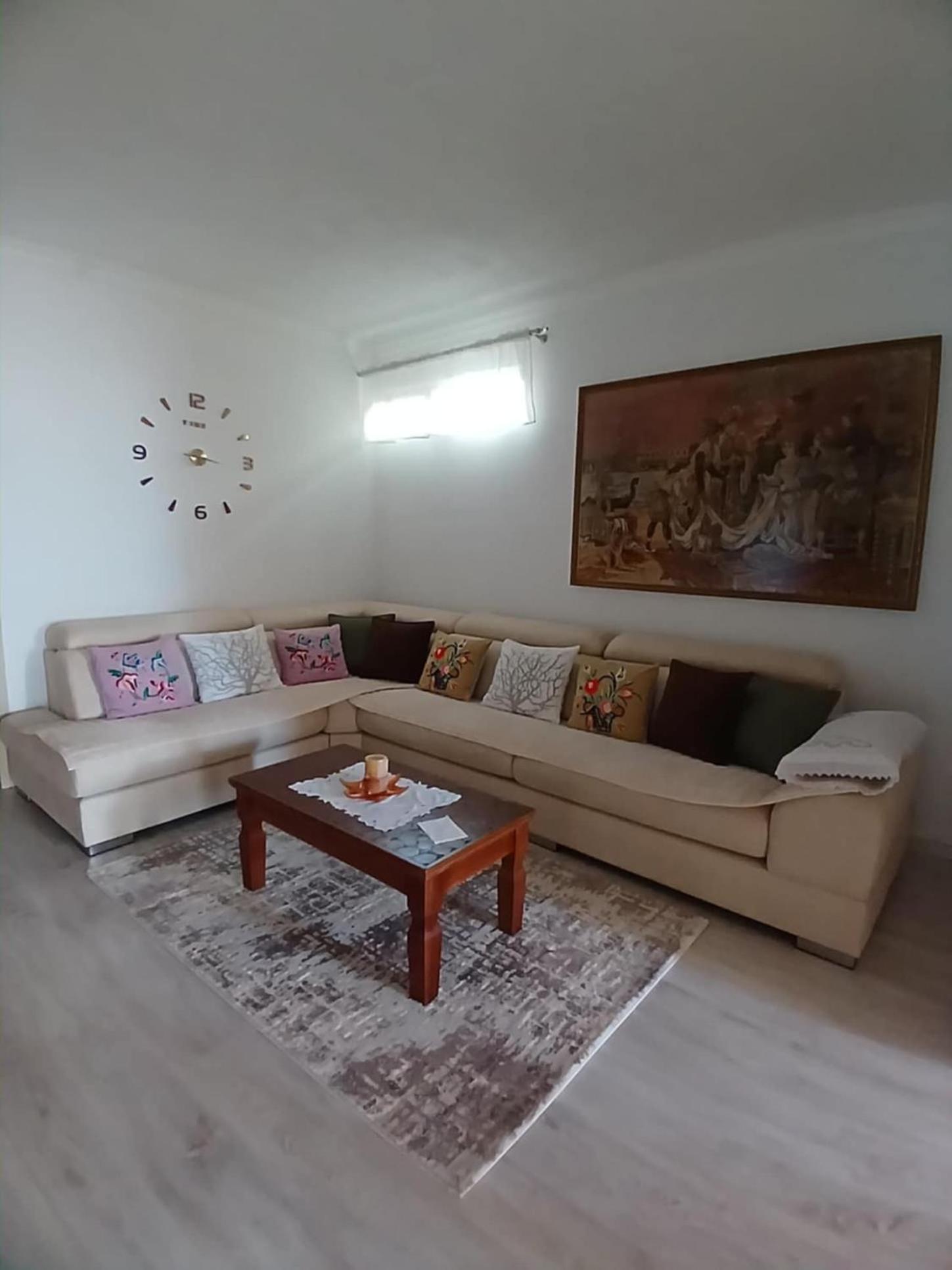 Eniguesthouse Gjirokastër 外观 照片